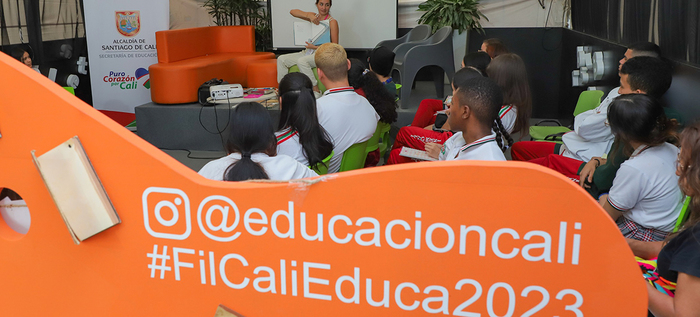 J&oacute;venes disfrutaron de taller sobre lectura como recurso para transformar su realidad