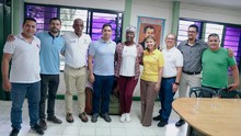 Todas y Todos a estudiar Ingl&eacute;s: La transformaci&oacute;n de 10 ambientes de aprendizaje enfocados al biling&uuml;ismo