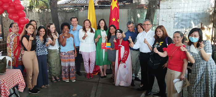Estudian alianza cultural y educativa con la Rep&uacute;blica Popular de China para fortalecer la red de bibliotecas escolares