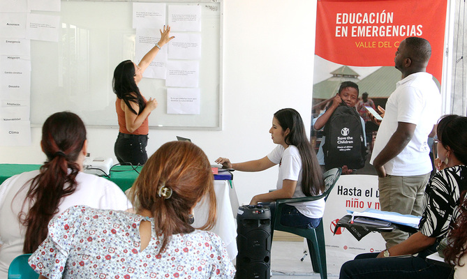 Con herramientas para enfrentar el cambio clim&aacute;tico fueron equipados algunos docentes de las Instituciones Educativas Oficiales de Cali
