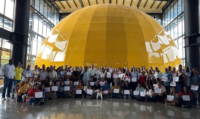 Cali forma a 116 docentes en programaci&oacute;n gracias a la alianza entre la Alcald&iacute;a de Cali y Oracle Academy