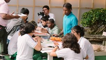 La carpa educativa &lsquo;La escuela tiene la palabra&rsquo; es un &eacute;xito rotundo entre los  estudiantes, gracias a los talleres creativos y tecnol&oacute;gicos