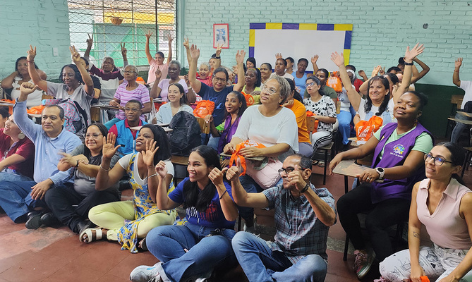 &ldquo;CuidArte&rdquo; empoderando mujeres cuidadoras a trav&eacute;s de la educaci&oacute;n