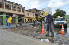 EDRU sigue interviniendo puntos cr&oacute;nicos de basuras en el centro de Cali