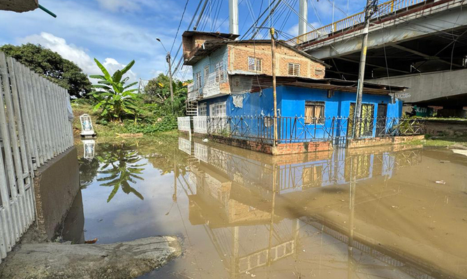 Alcald&iacute;a de Cali atiende emergencias por afectaciones del r&iacute;o Cauca