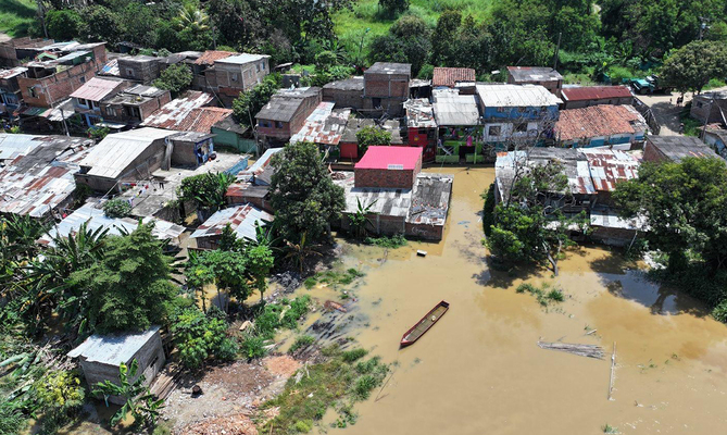 El nivel del r&iacute;o Cauca comienza su descenso, pero se mantiene la alerta naranja