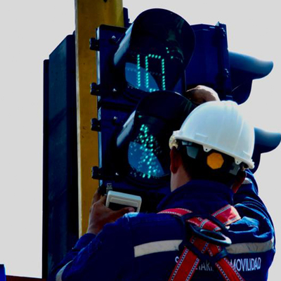 Adjudicado proceso de licitaci&oacute;n para componente tecnol&oacute;gico y sistema adaptativo del proyecto &lsquo;Semaforizaci&oacute;n Inteligente&rsquo;