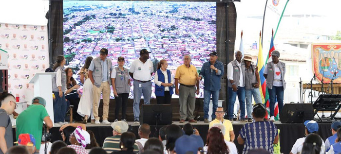 &ldquo;Con &lsquo;Gobierno al barrio&rsquo; noto a mi comunidad m&aacute;s unida&rdquo;: residentes de la Comuna 14