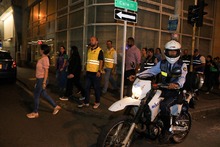 Alcald&iacute;a de Cali realiz&oacute; un recorrido nocturno por la Plaza de Cayzedo y sus alrededores