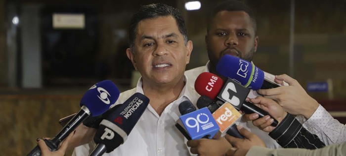 Alcalde de Cali propone regularizaci&oacute;n de piques con acompa&ntilde;amiento interinstitucional