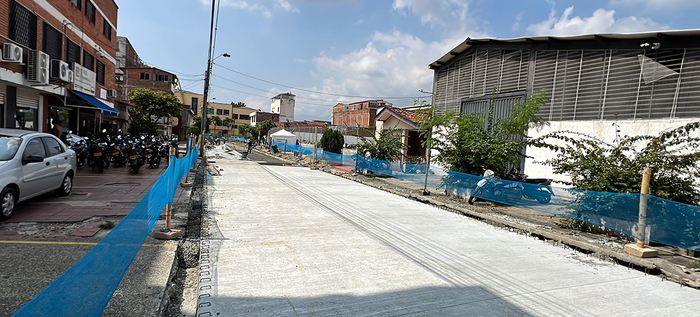 En los alrededores de la Galer&iacute;a Alameda se renuevan v&iacute;as en concreto r&iacute;gido