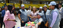 Gobierno Nacional y Alcald&iacute;a de Cali apoyan a tenderos con capital e insumos