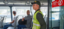 Cale&ntilde;os valoran de manera positiva presencia de la Polic&iacute;a en las estaciones del MIO