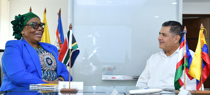 Se abre la posibilidad de un hermanamiento de ciudades entre Cali y Johannesburgo, en Sud&aacute;frica
