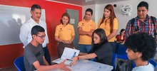 J&oacute;venes cale&ntilde;os avanzan hacia su meta de ser biling&uuml;es con el programa Todas y Todos a Estudiar Ingl&eacute;s