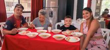 Uno de los Manyoma, se tom&oacute; con su sabor, uno de los comedores comunitarios en Cali