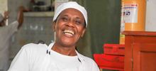 Uno de los Manyoma, se tom&oacute; con su sabor, uno de los comedores comunitarios en Cali