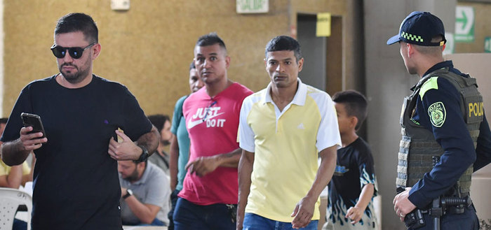 En el coliseo El Pueblo cale&ntilde;os se dieron cita para votar