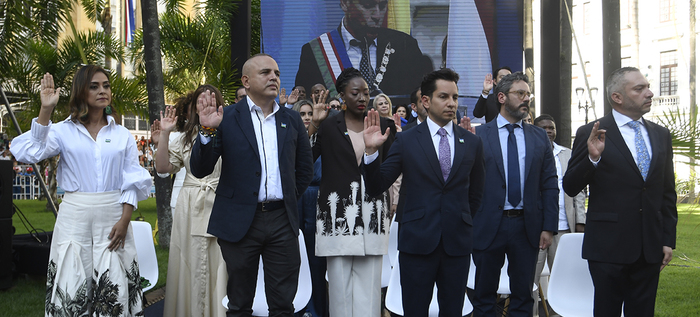 Este es el gabinete que acompa&ntilde;ar&aacute; al alcalde Eder en el comienzo de su gobierno