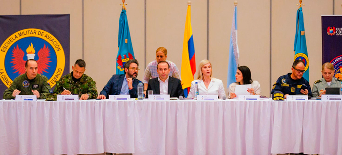 Alcalde de Cali, Alejandro Eder, pide mayor despliegue de la fuerza p&uacute;blica en Cali
