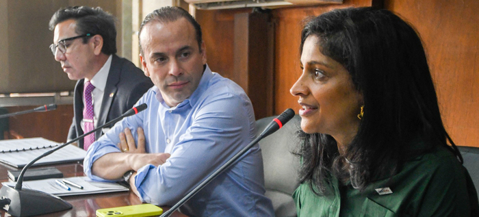 Representantes de USAID y de la Oficina Internacional de Asistencia Antinarc&oacute;ticos de EE.UU., llegaron a Cali para desarrollar proyectos sociales