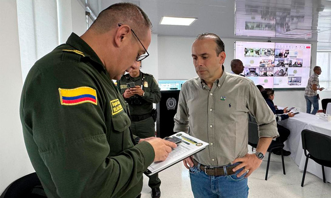 Alcalde de Cali llama a resolver bloqueos; ciudad mantiene normalidad en salud y alimentos