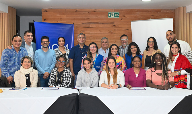 Alcald&iacute;a de Cali y la OIM sensibilizan a periodistas sobre la trata  de personas y el tr&aacute;fico de migrantes