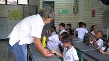 Hacienda m&aacute;s cerca de las ni&ntilde;as y ni&ntilde;os
