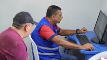 Cale&ntilde;os cumplen con tranquilidad sus obligaciones tributarias