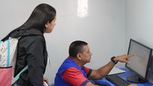Cale&ntilde;os cumplen con tranquilidad sus obligaciones tributarias