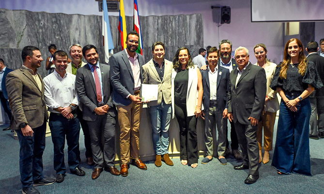 Salud, educaci&oacute;n, movilidad, seguridad y hambre cero, prioridades de la alcald&iacute;a Eder para el 2025