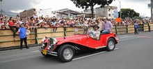 Desfile de Autos Cl&aacute;sicos y Antiguos