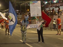 Comparsa de la Secretaria del Deporte y Recreación en el Cali Viejo