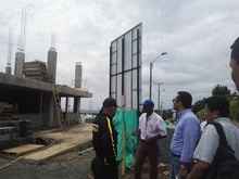 Autoridades inspeccionaron que obra en Pance, no constituya riesgo para la comunidad vecina