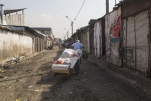 En la galer&iacute;a Santa Elena hay familias que viven de &lsquo;pura carreta&rsquo;