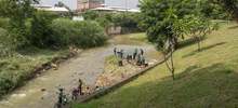 Jornada de Limpieza ribera r&iacute;o Cali 07
