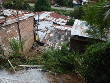 Agua satur&oacute; terreno y provoc&oacute; un deslizamiento de tierra en Alto Aguacatal