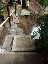 Agua satur&oacute; terreno y provoc&oacute; un deslizamiento de tierra en Alto Aguacatal