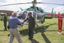 As&iacute; fue la ceremonia de entrega del helic&oacute;ptero que ya cuida a los cale&ntilde;os