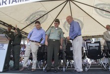 As&iacute; fue la ceremonia de entrega del helic&oacute;ptero que ya cuida a los cale&ntilde;os