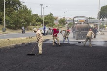 Jornada de &ldquo;Bacheton&rdquo; intervendr&aacute;  28 kil&oacute;metros en la Avenida Sim&oacute;n Bol&iacute;var y calle 16 13