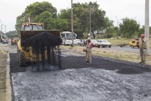 Jornada de &ldquo;Bacheton&rdquo; intervendr&aacute;  28 kil&oacute;metros en la Avenida Sim&oacute;n Bol&iacute;var y calle 16 14