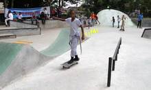 Con deporte se inaugur&oacute; el skate park Ciudad C&oacute;rdoba 19