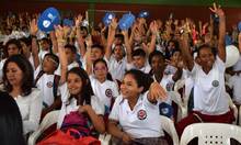 Con sentir cale&ntilde;o, estudiantes regresaron a clases