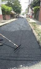 Calles barriales se renuevan con el mantenimiento en su pavimento