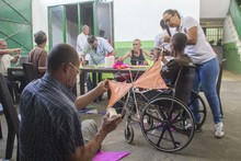 Actividades l&uacute;dicas y acad&eacute;micas para rescatar a habitantes de la calle