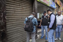 Tres salas de cine para adultos cerradas por insalubridad