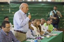 Habitantes de la comuna 21 siente que vale la pena madrugar con el Alcalde