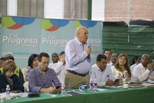 Habitantes de la comuna 21 siente que vale la pena madrugar con el Alcalde