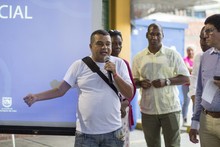 Habitantes de la comuna 21 siente que vale la pena madrugar con el Alcalde